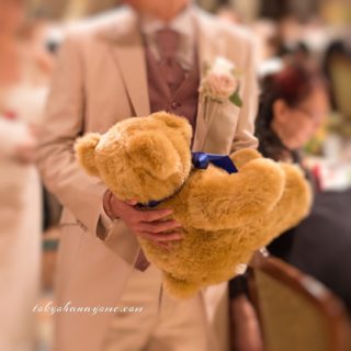 結婚式で両親に喜ばれるプレゼントや記念品は 花時計 旅行券 少し変わったものまで紹介 結婚式準備のことなら東京ハナヨメブログ